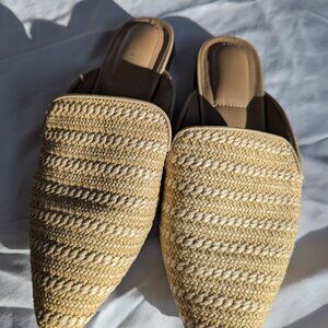 Kelly & Katie Adria Mule 8M Beige